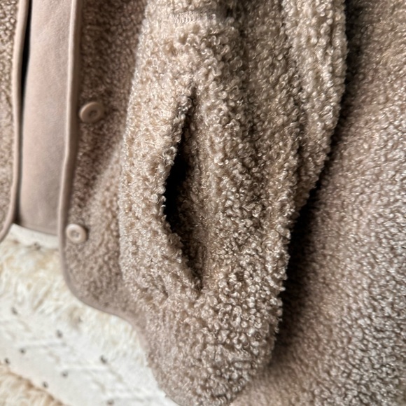 Uniqlo Beige Teddy Bear Jacket XS - Picture 4 of 6